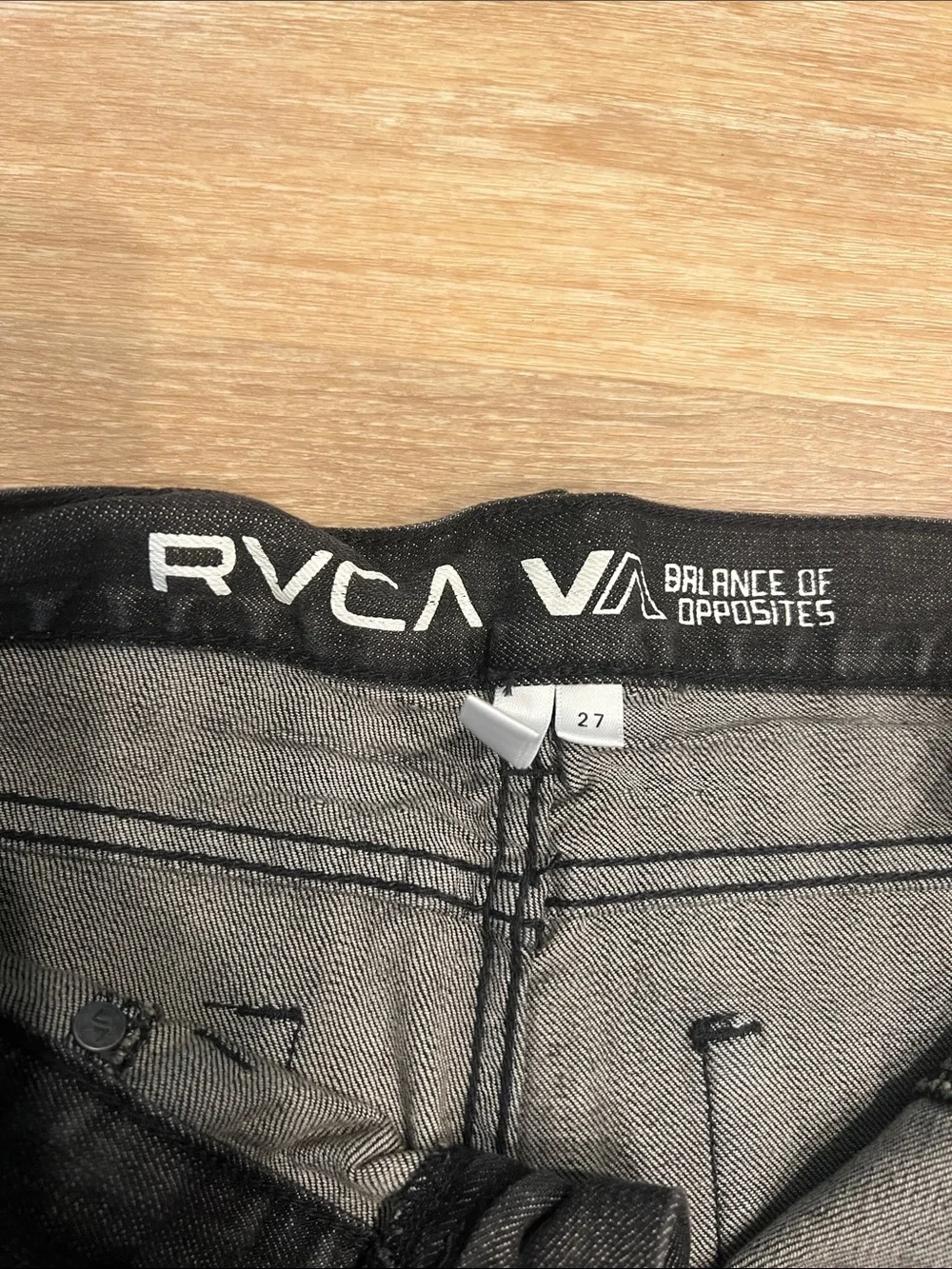 RVCA Women’s Skinny Jeans Rain II Washed Black Size 27 NWT